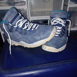 Rare Nike Air Jordan Retro 10 sz 9